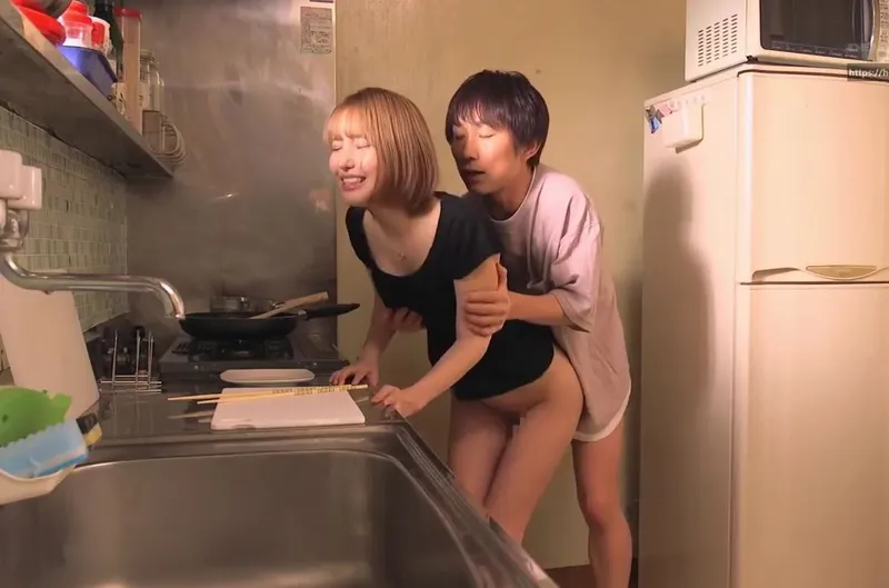 Chị dâu mất nết về quê chơi rồi nắc với cậu em chồng