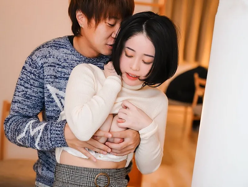 Người chồng say xỉn, cô vợ ngoại tình bét nhè với bạn học sau bữa tiệc họp lớp tại nhà